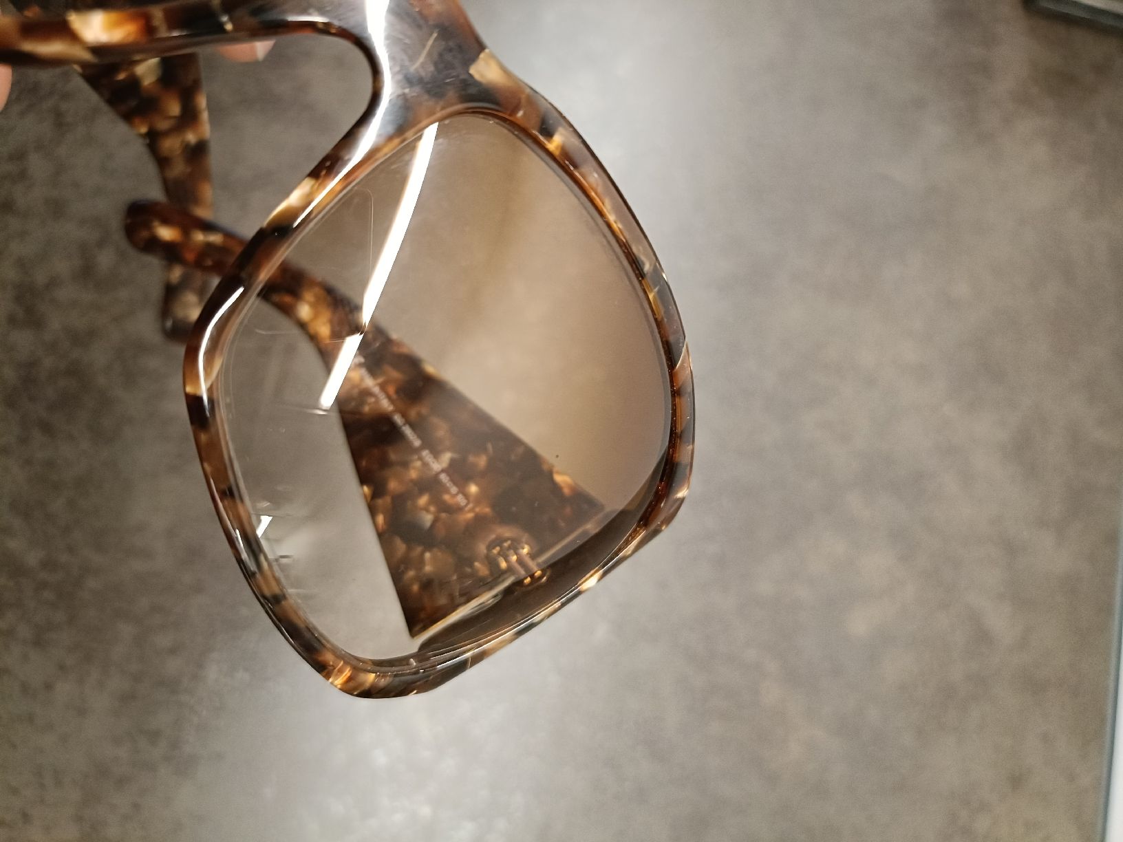 Occhiali & Lenti: Damen-Sonnenbrille – Usato da St. Erhard venduto da Lauko123 5
