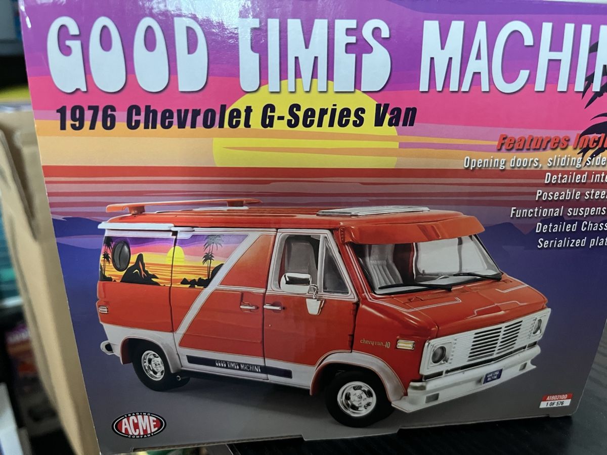 Chevrolet Voitures modèles: Chevrolet G-Series Van. 1:18 – Neuf avec emballage d'origine à Rümlang par Papamoll4 2