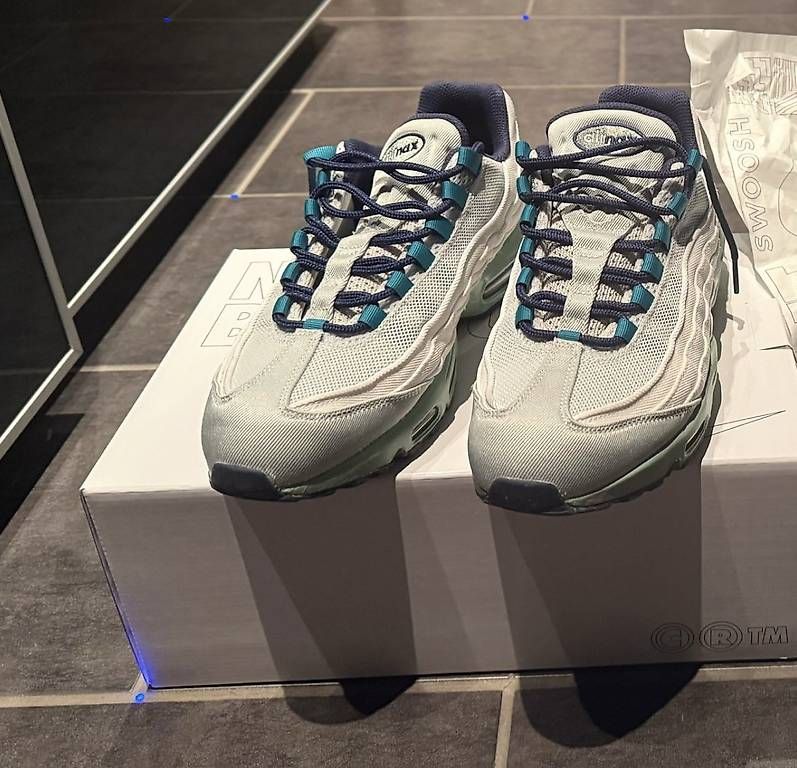 Nike Scarpe da uomo: Nike By You Schuhe – Usato da Schaffhausen venduto da APrengel