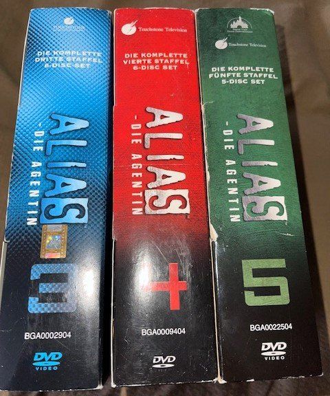 Tutti i DVDs: Alias - Die Agentin, Staffeln 3, 4 und 5,  = 17 DVDs – Usato da Lutzenberg venduto da Pinschi01