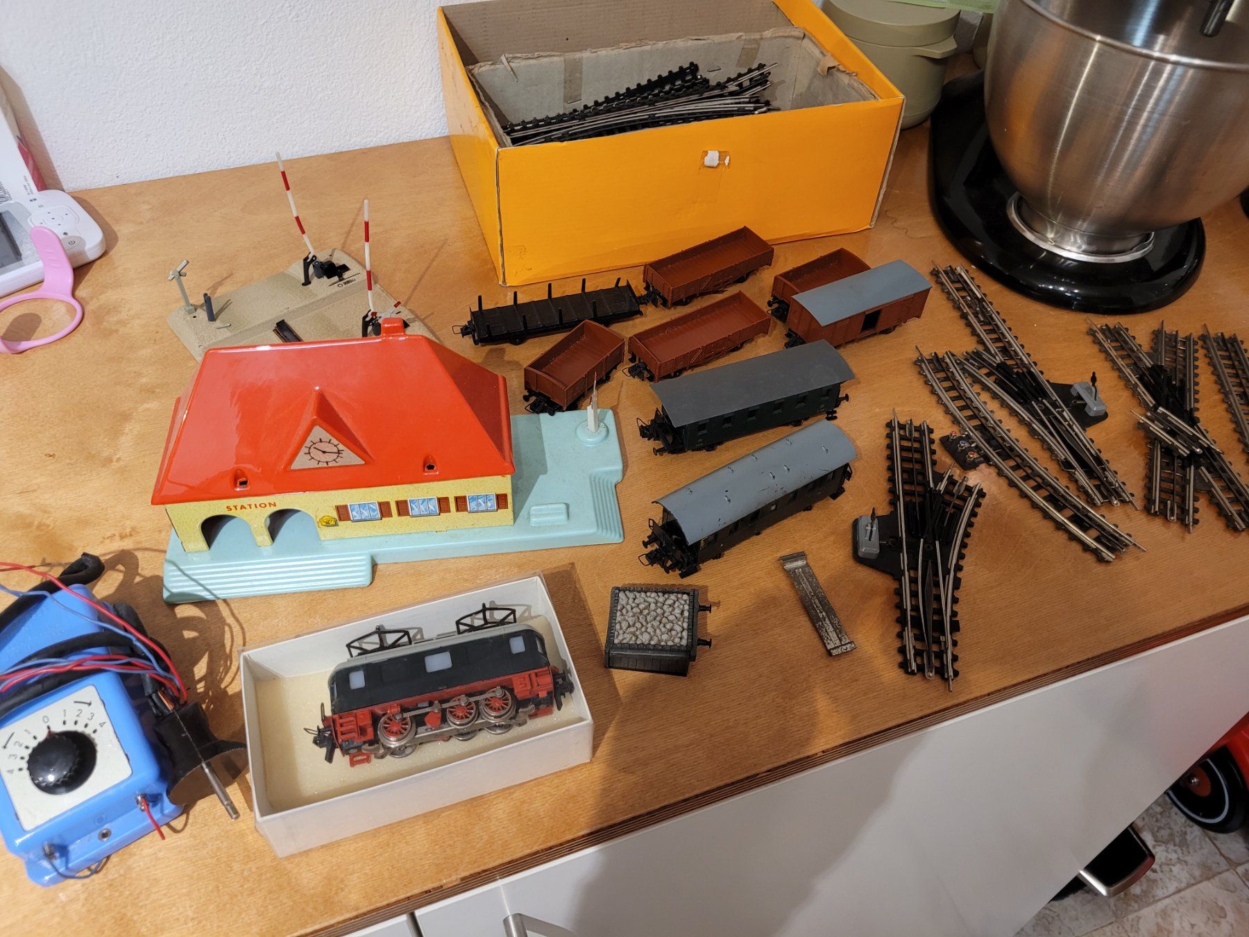 Modellini di ferrovie: Modelleinsenbahn Trix Eisenbahn Retro Spielzeugbahn – Usato da Maur venduto da -vanessa- 7