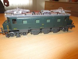 Elektro-Lokomotive Ae3/6 I grün 10690