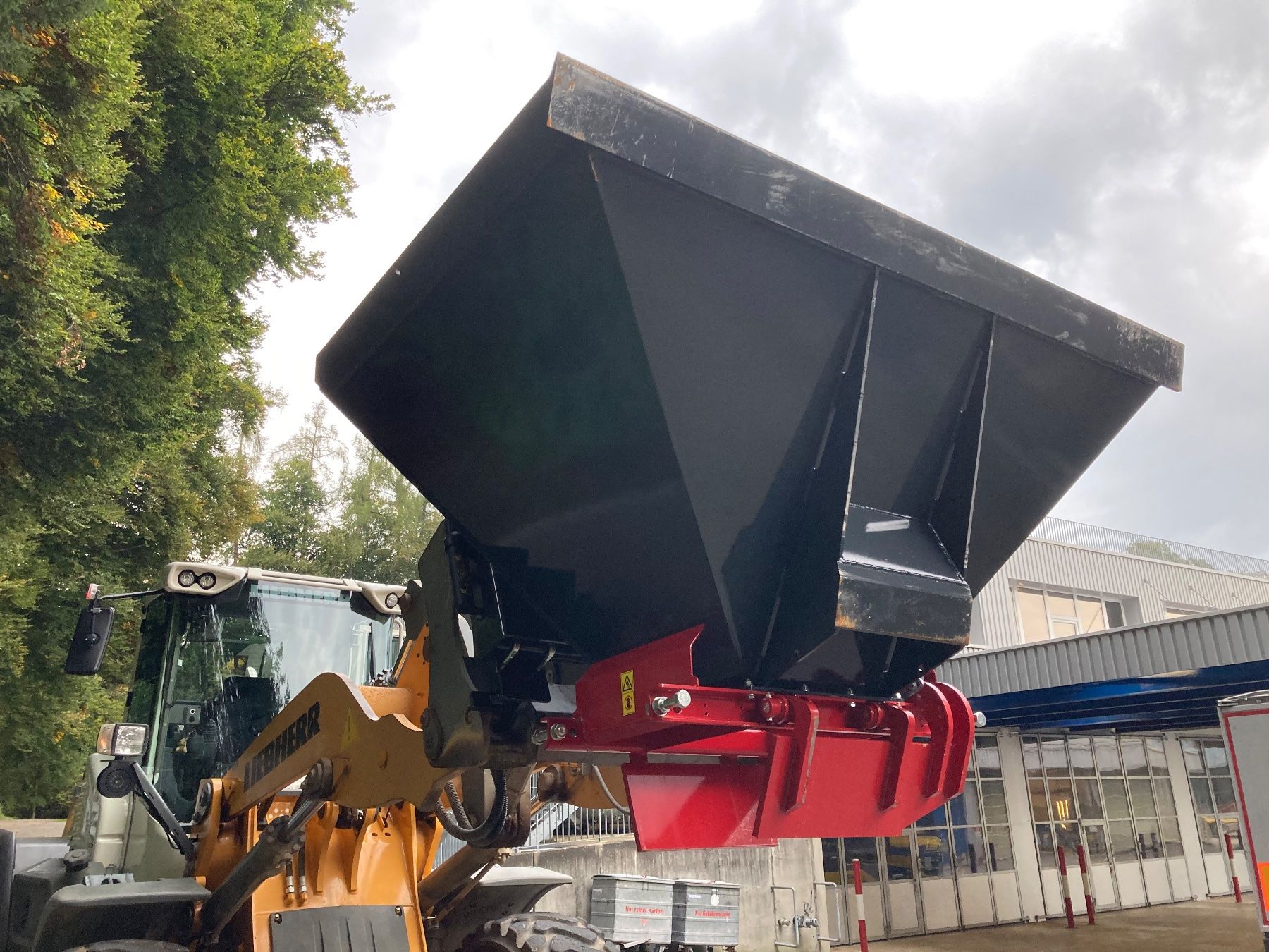 Altro per industria metallurgica: Big-Bag Abfüll-Schaufel oder Verlade-Trichter – Nuovo e nell'imballaggio originale da Unteriberg venduto da Drummer86 2