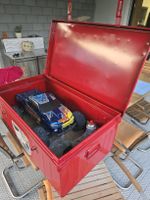 Traxxas T-Maxx Nitro Monster Truck und Himoto Viper XST 1:10