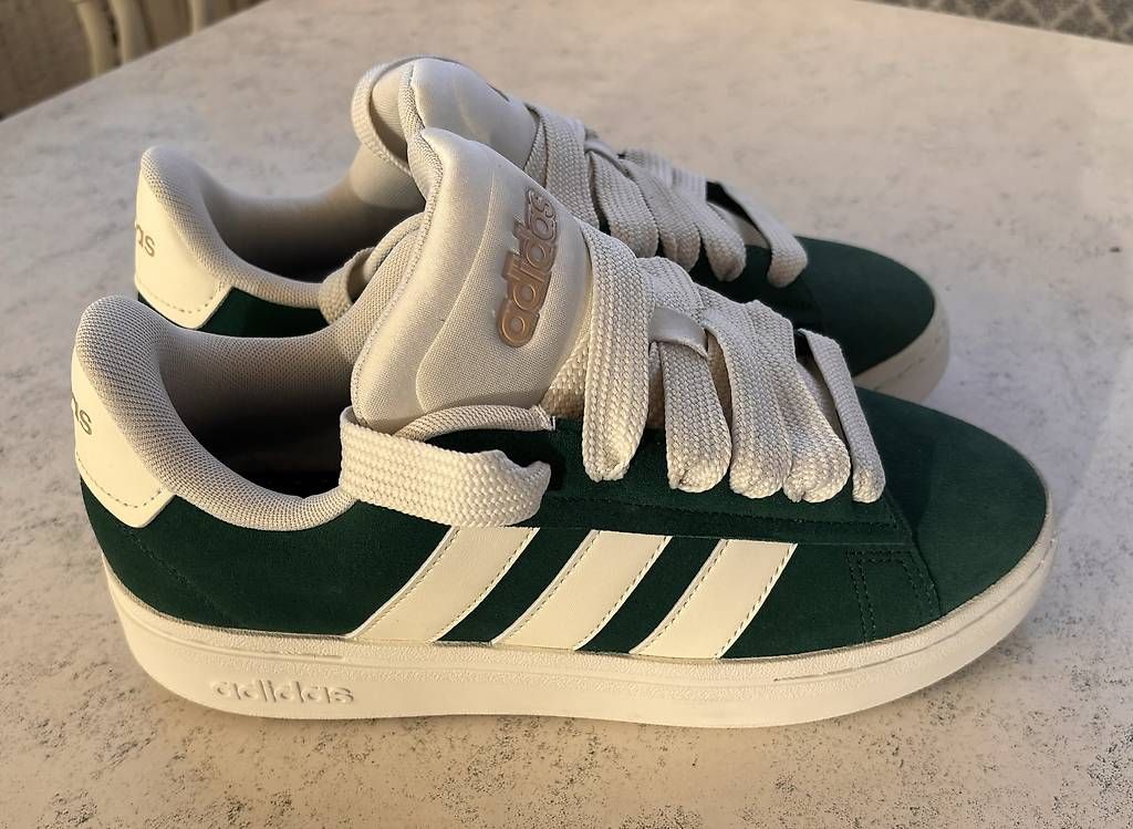 Adidas Chaussures hommes: Chaussure Adidas verte – Neuf (Voir description) à Renens VD par ros_qfh8 1