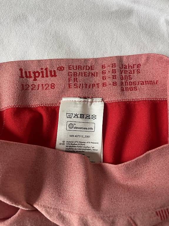 Sous-vêtements: Skiunterwäsche – D'occasion à Birsfelden par unae 1