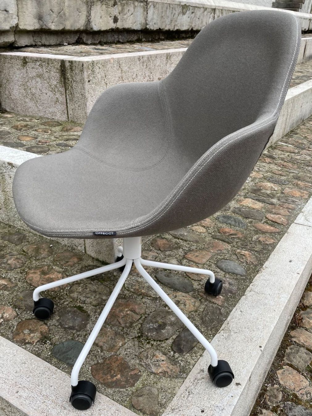 Poltrone: Offecct Palma Meeting chair – Usato da Brugg AG venduto da lenya1 1