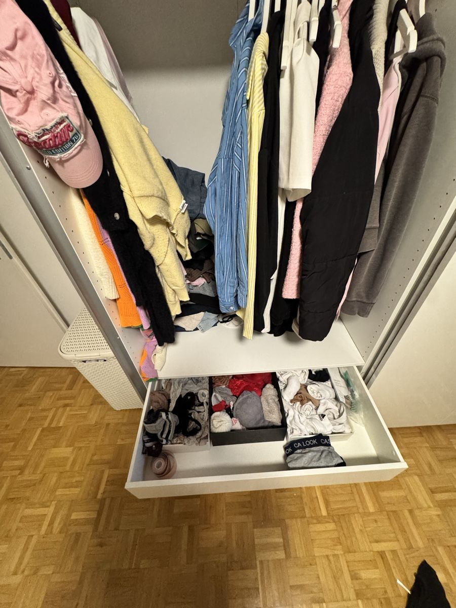Ikea Schränke: IKEA PAX Kleiderschrank – Gebraucht aus St. Gallen von Jbjbhs 3