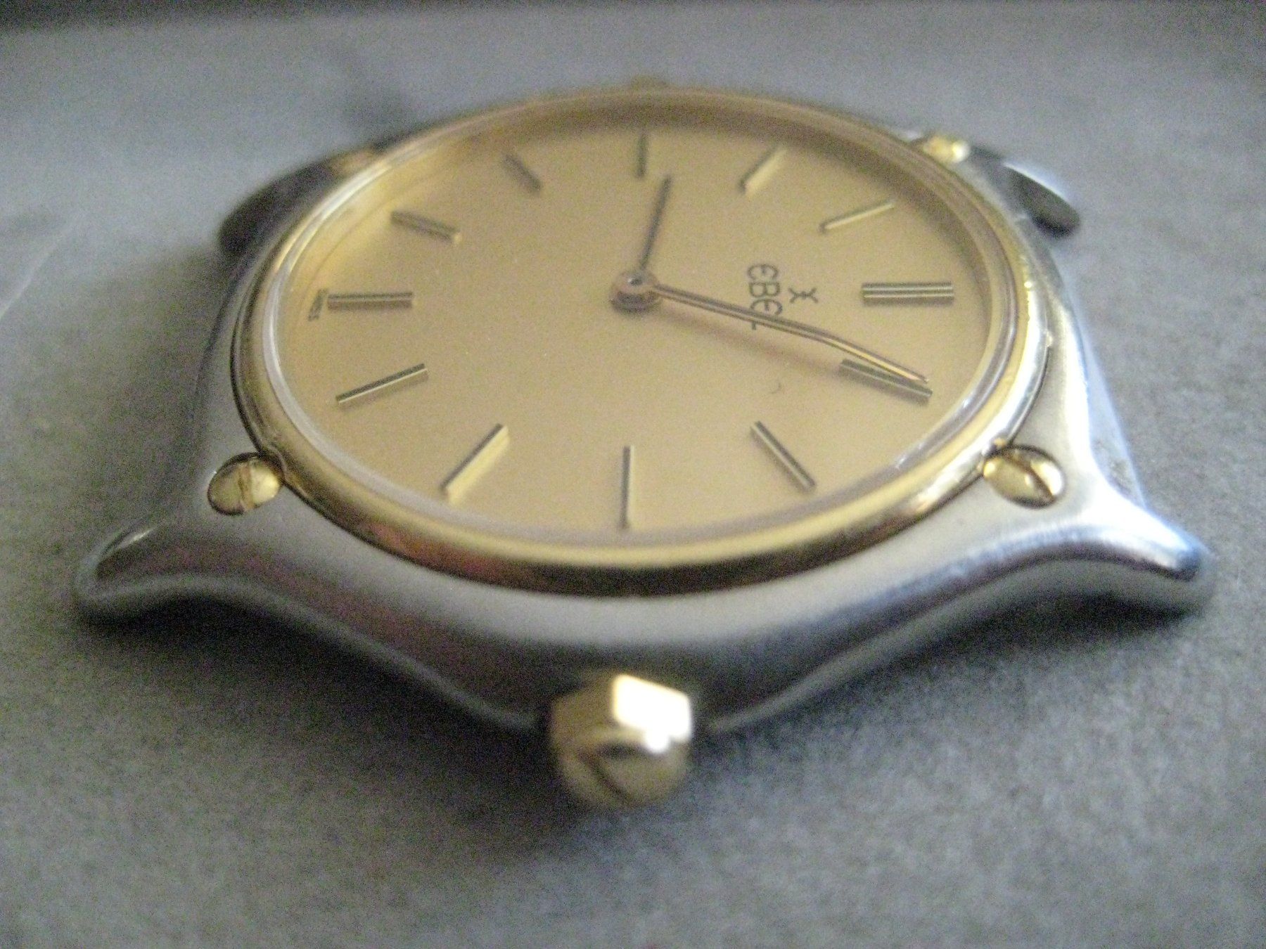 Ebel Orologi: E B E L  teilweise demontiert / Band – Difettoso da Menziken venduto da erw_c87m 2