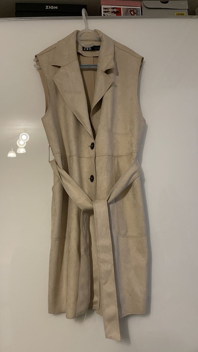 Zara Gilet & Giacche senza maniche: Weste Suede von Zara – Nuovo (secondo la descrizione) da Lausen venduto da sim_hgp6
