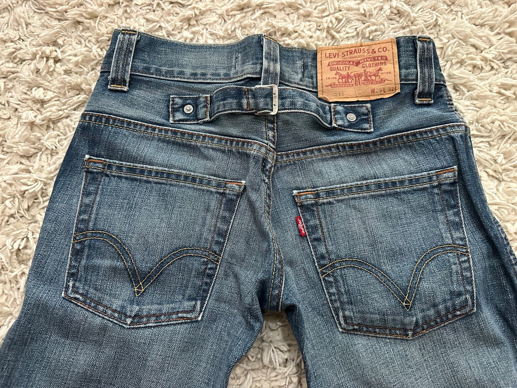 Levi's Jeans: Jeans LEVIS STRAUSS 511 Taille/Grosse W29 L32 – Usato da Bern venduto da BrandVilla 2