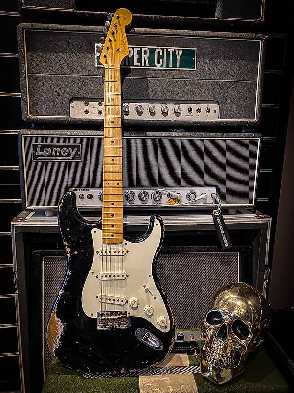 Musikinstrumente: Fender Stratocaster Custom Shop '57 Reissue  Abigail Ybarra – Gebraucht aus Montreux von Alligator-AMPS 1