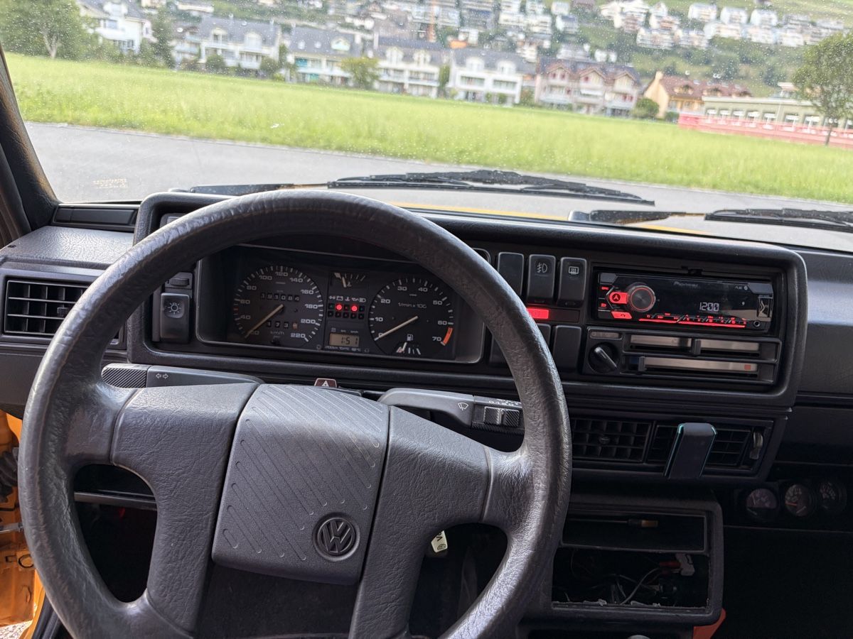 VW Autos: VW Golf 2 GTI 3 Türer  – D'occasion à Ennetbürgen par Banaon 7