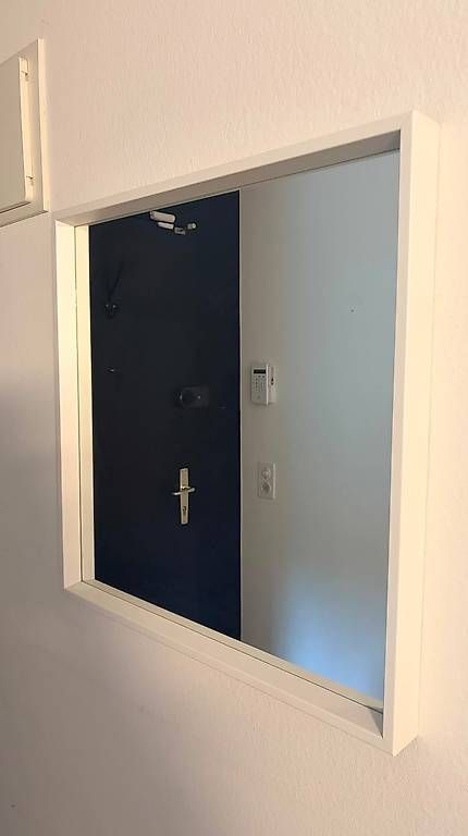 Specchi: Miroir Ikea – Nuovo e nell'imballaggio originale da Vandoeuvres venduto da loi_8g5l 2