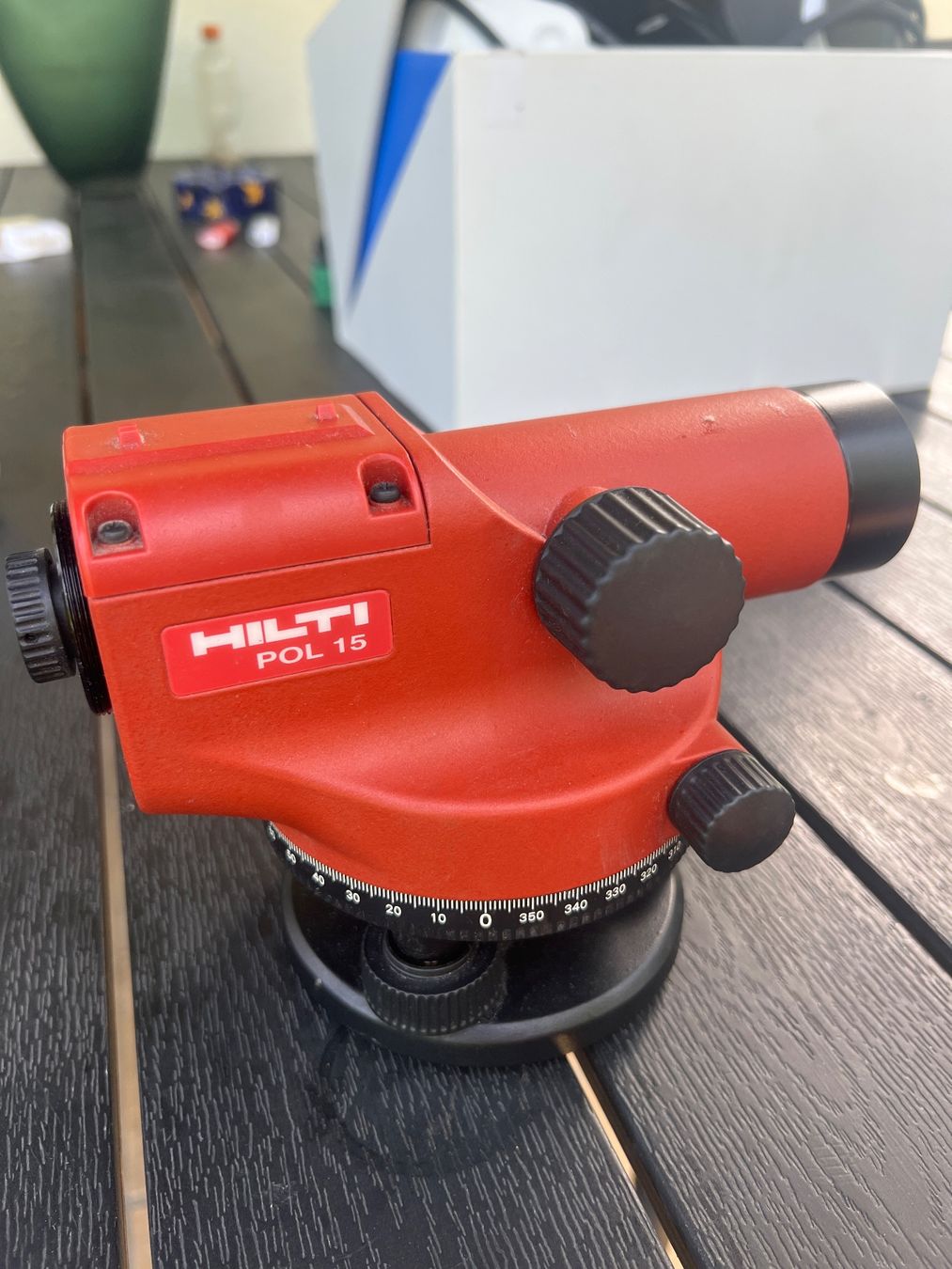 Hilti Mesurer: Hilti Pol 15 Niveliergerät – D'occasion à Egg b. Zürich par SwissTradingAgency