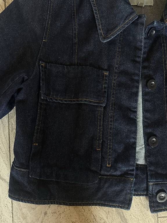 Giacche: COS Dark Denim Jacket 38 – Usato da Zürich venduto da Aes_1290 2