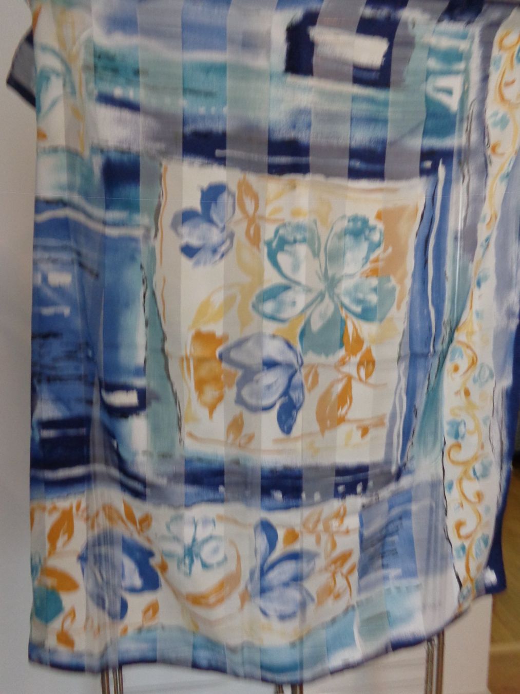 Foulards, Tücher & Schals: Foulard – Gebraucht aus Wetzikon ZH von elieri