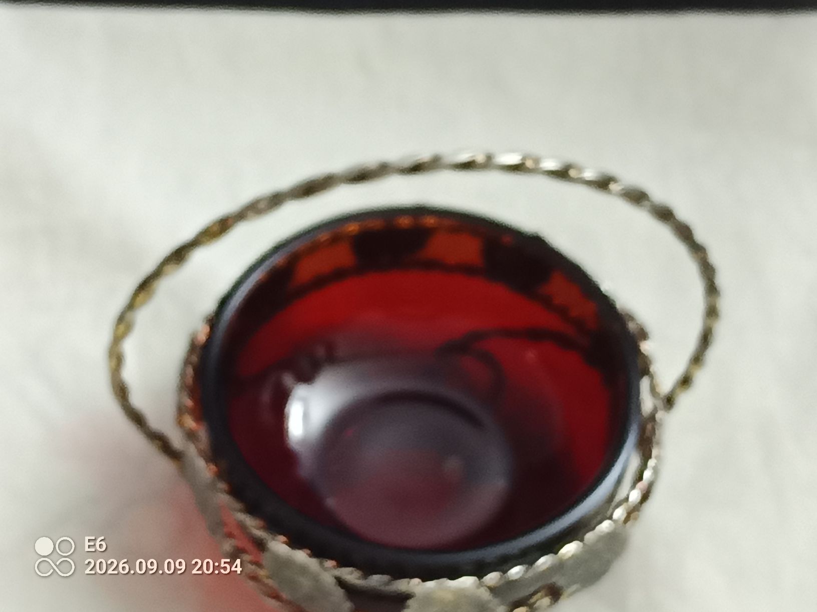 Tutte le decorazioni: Glas-Schale im Körbchen – Usato da Zürich venduto da Mitzi6 1