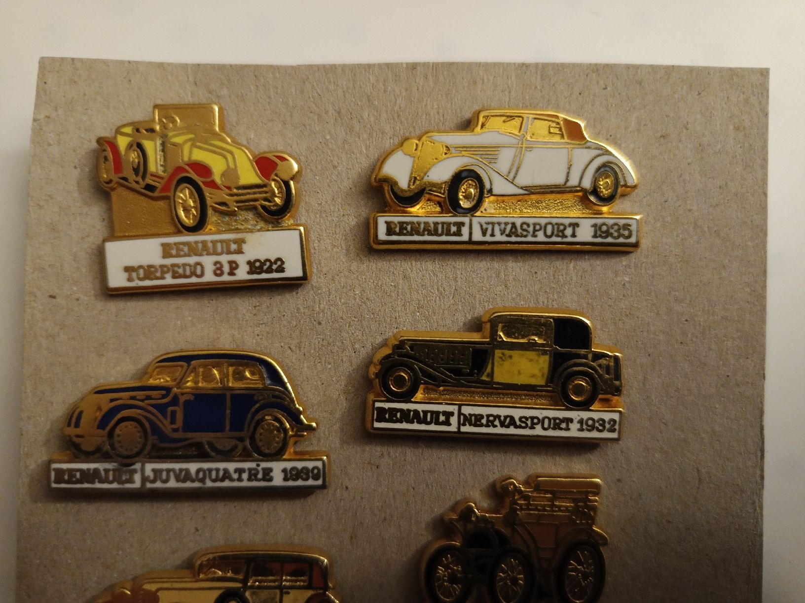 Renault Plaquettes & Badges: Lot 6 pins Renault oldtimer  – D'occasion à Bex par Canouille 1