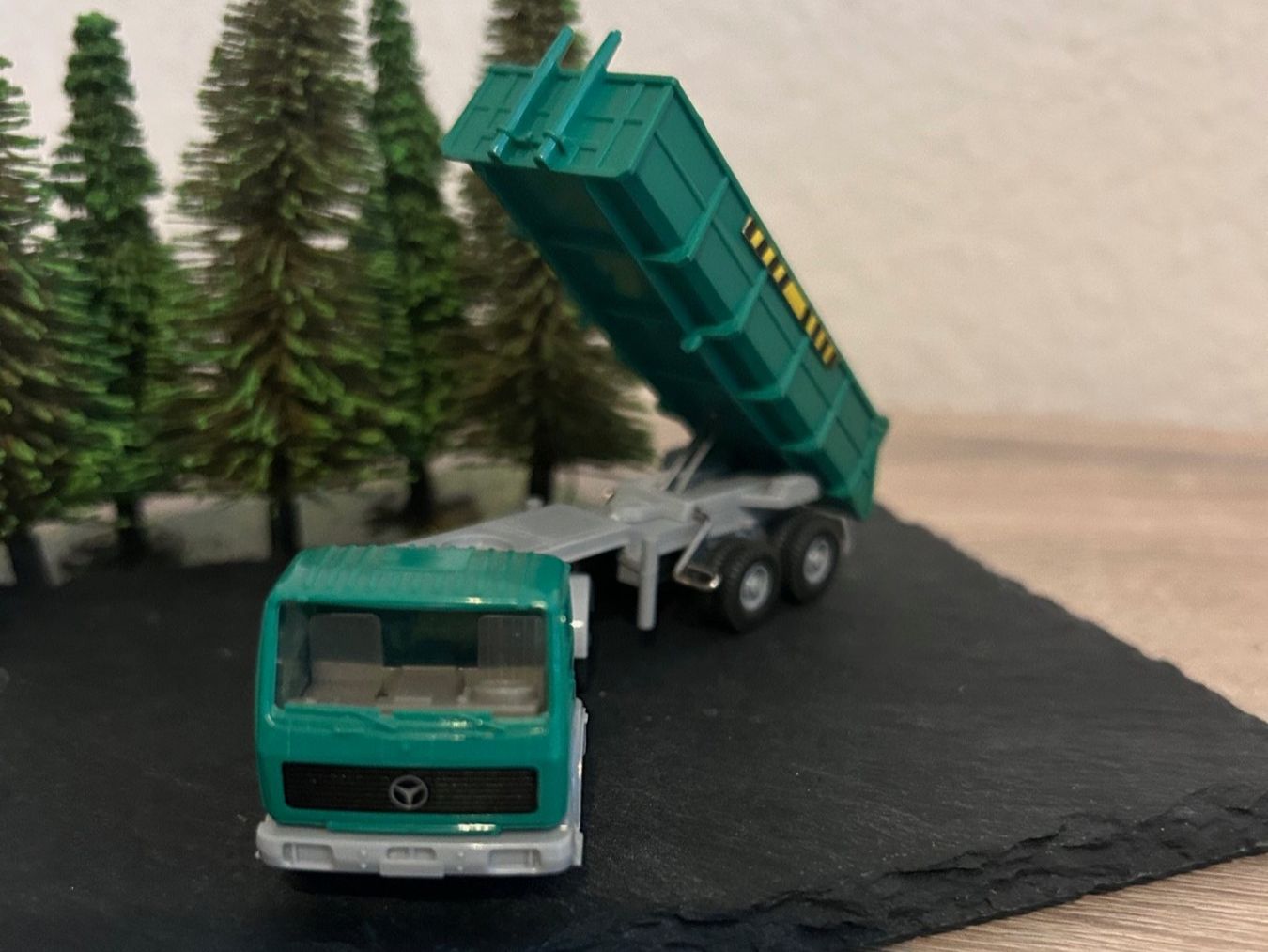 Wiking Modellini d'auto: Wiking Mercedes Benz Kipplaster – Usato da Goldach venduto da Manyro55 3