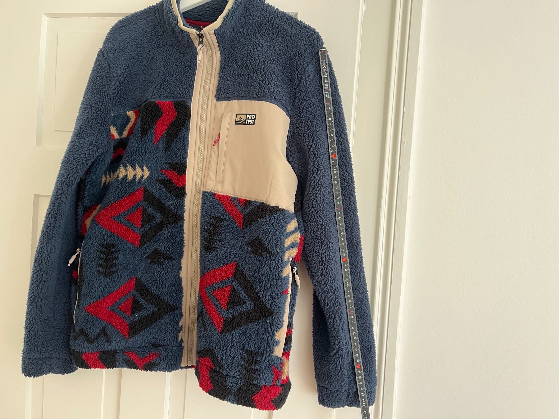Protest Pullover & Sweatshirts: Protest Fleece Jacke L - Top Zustand – Gebraucht aus Zürich von bretxo 3