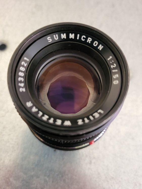Leica Objectifs: Leica 50 mm Summicron f2.0 mit Sonnenblende + 2 Deckeln – D'occasion à Bern par Granar13 6