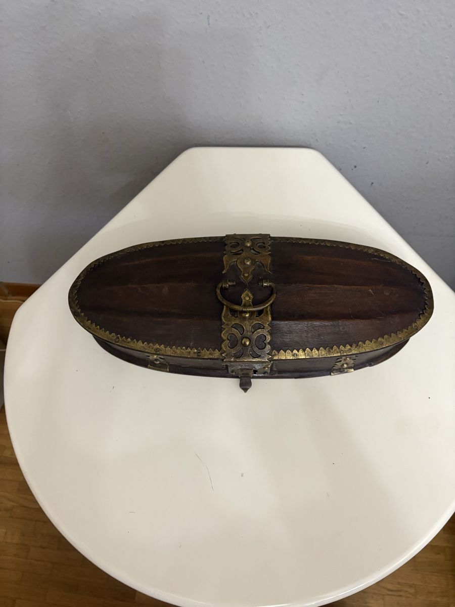 Pots: Jolie boite ancien  – D'occasion à petit lancy par FerreiraLuis 1