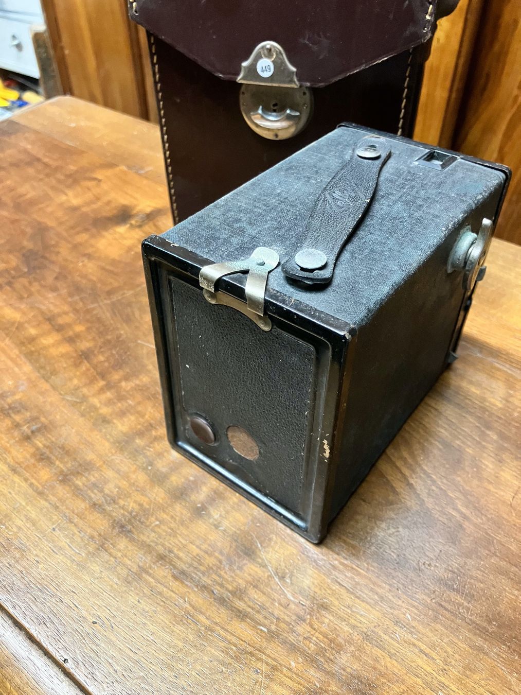 Agfa Fotocamera: Antike Agfa Box Kamera mit Lederetui – Usato da Horw venduto da luzernicus 9