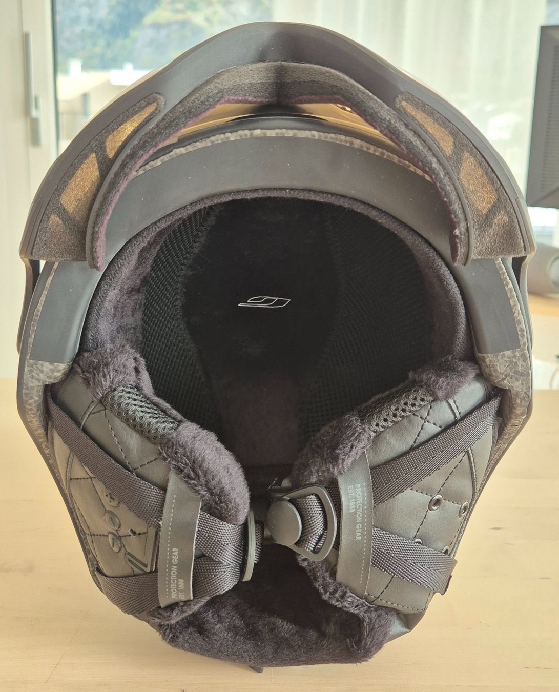 Julbo Caschi: Casque De Ski Snowboard Julbo - Bluetooth Iphone Samsung – Usato da Riddes venduto da flo_ngl8 2