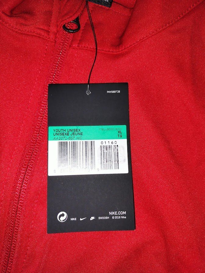 Nike Pullover & Sweatshirts: Nike Pulli Grösse S, neu und ungetragen – Neu und originalverpackt aus Oftringen von Sportivo.ch 2