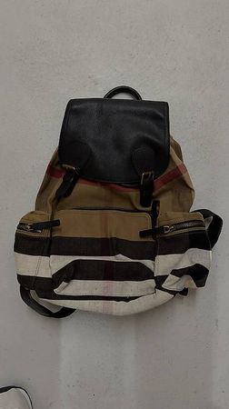 Burberry Rucksack  Top Zustand (wie neu)