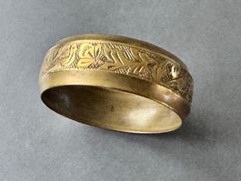 VINTAGE ARMREIF MIT VOGEL UND BLUMEN GRAVUR