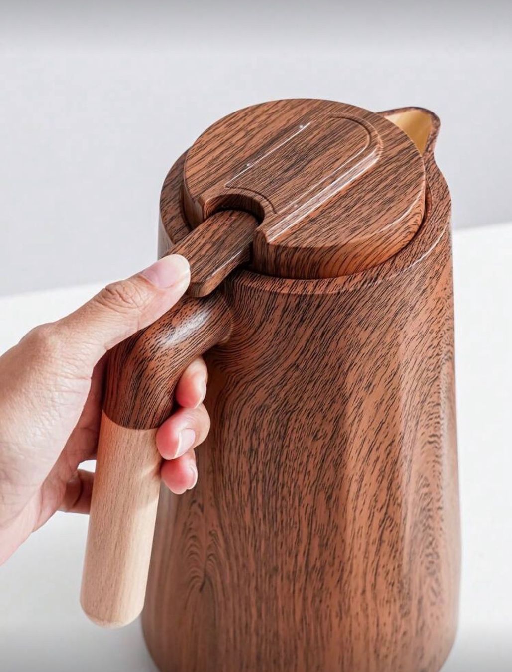 Théières: Edle Isolierkanne in Holzoptik – D'occasion à Emmenbrücke par ShopDirect 3