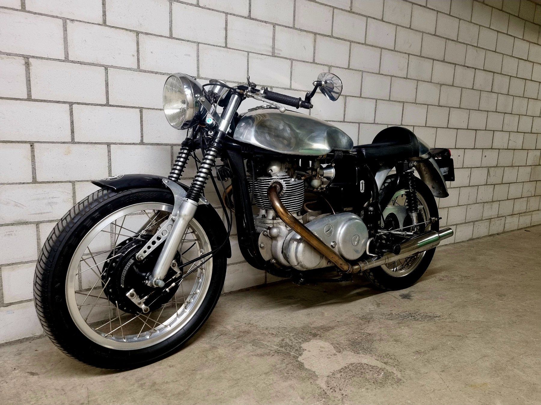 Norton Strada: Norton Commando 850 Cafe Racer – Usato da Rüti ZH venduto da Fideris100 1