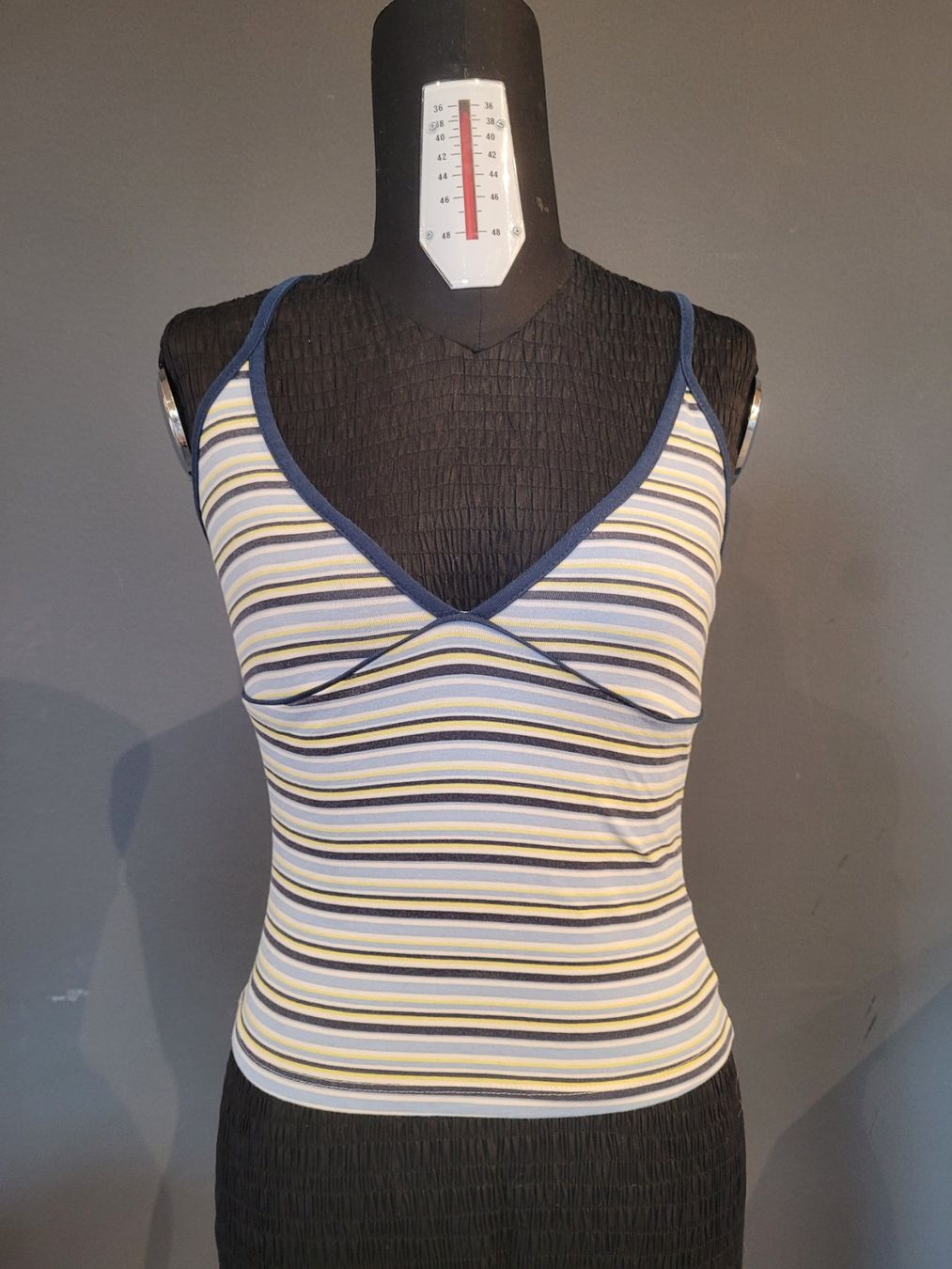 Bershka Camicette, T-shirt & Top: Spaghetti Top - Bershka – Nuovo (secondo la descrizione) da Fahrni b. Thun venduto da zengis