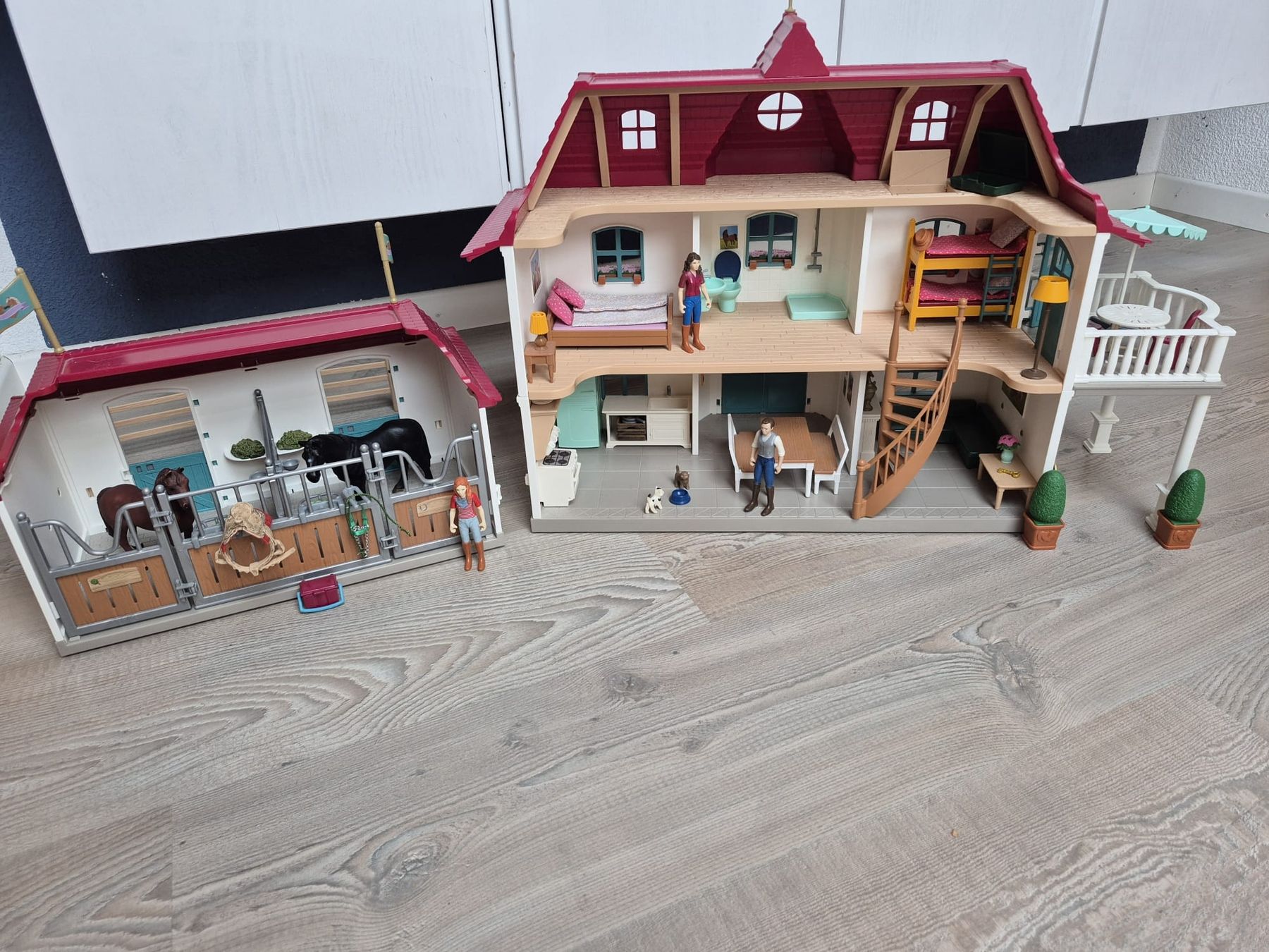 Schleich Giocattoli: Schleich Spielhaus – Usato da Wolfhalden venduto da asp_9tgs