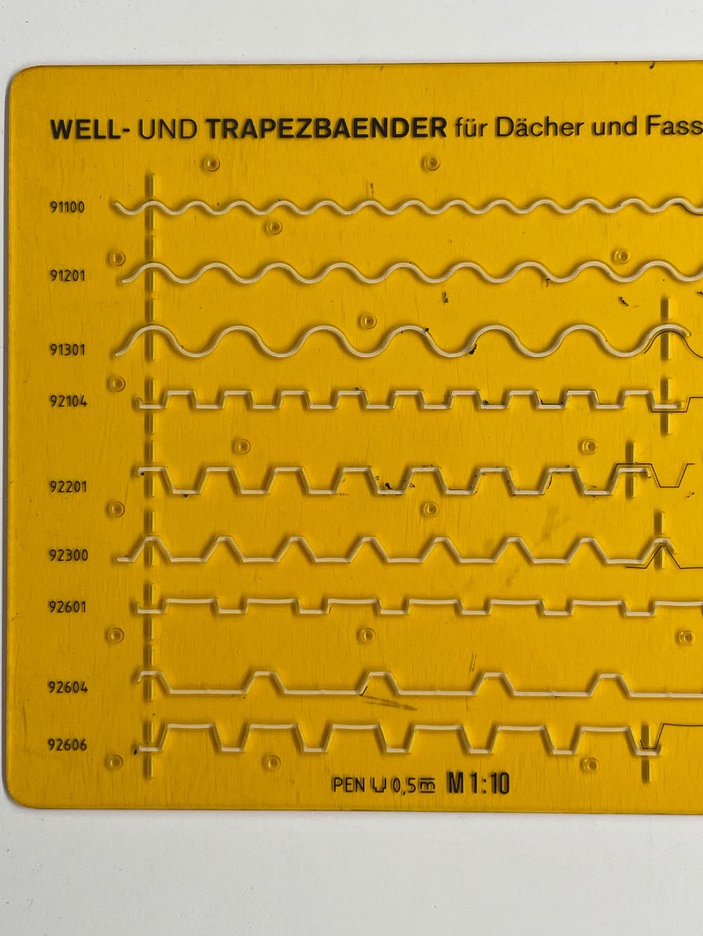 Rotring Sciablone: Rothring Schablone: Well- + Trapezbänder – Usato da Matzingen venduto da carola71 1