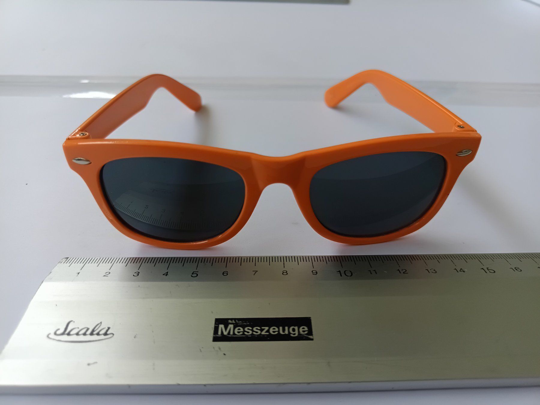 Occhiali & Lenti: Sonnenbrille orange – Nuovo (secondo la descrizione) da Wängi venduto da Ladys_First