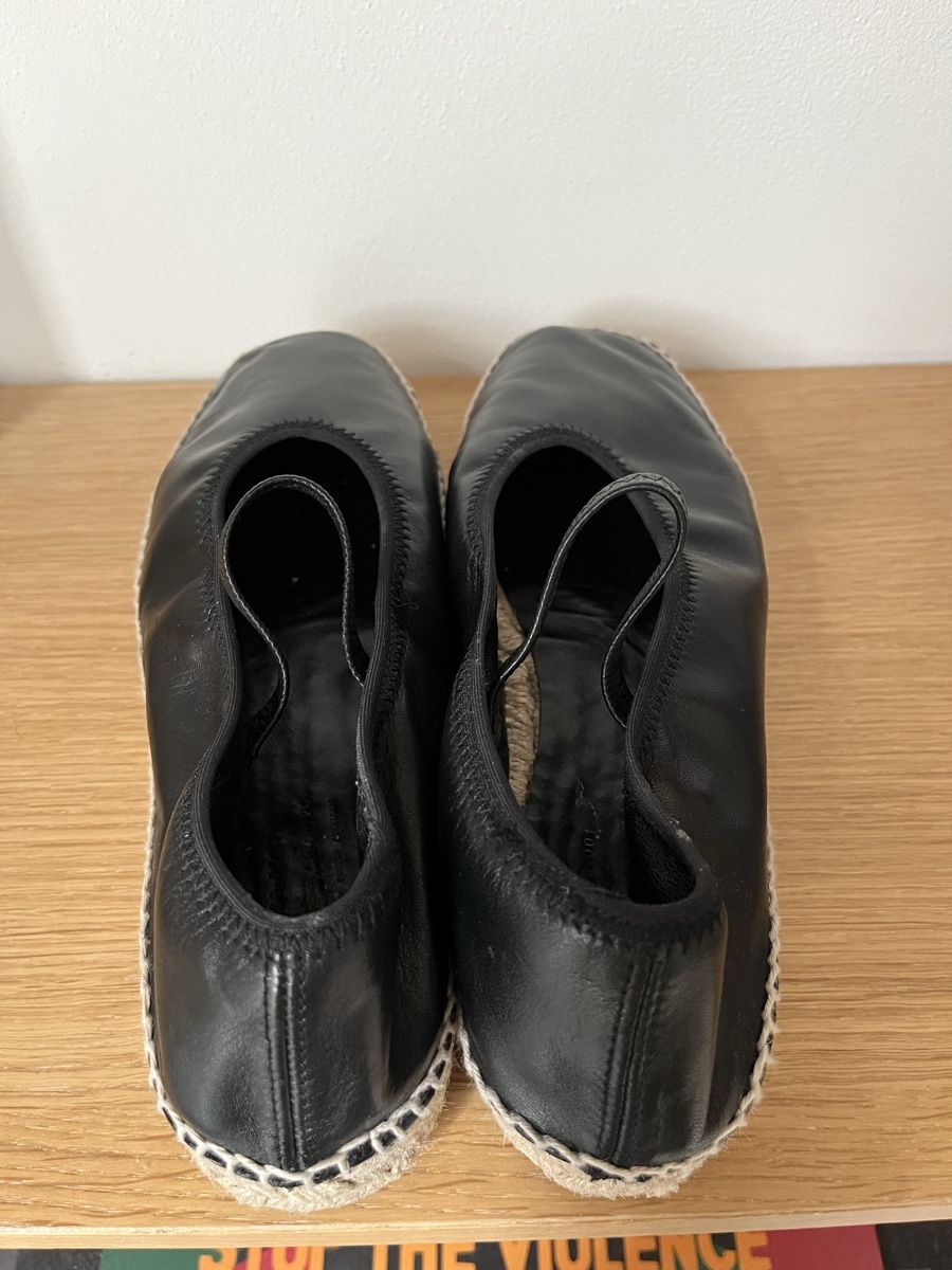 Arket Scarpe da donna: ARKET Schwarze Leder Espadrilles Gr. 39 – Usato da Zürich venduto da MonGusta 5