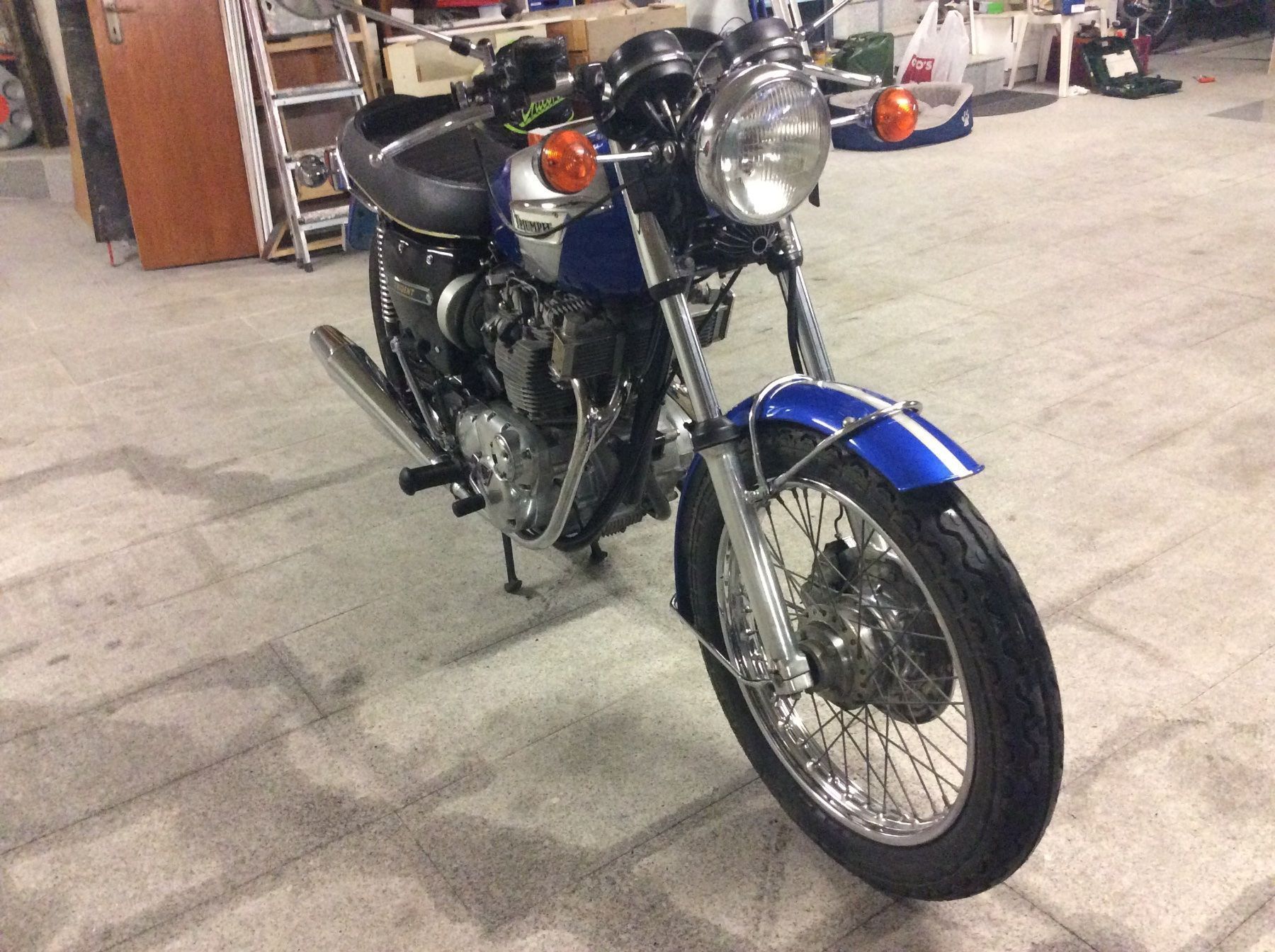 Route: Triumph Trident 1974 Samlerobjekt – D'occasion à Schlieren par Kristina0 7