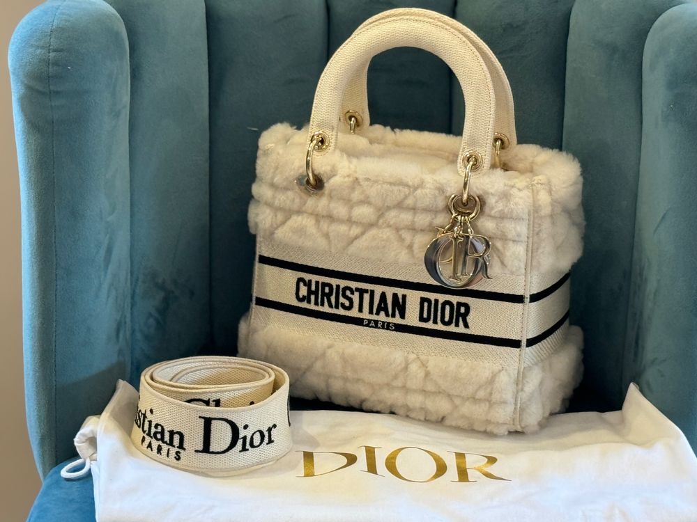 Lady dior m hotsell