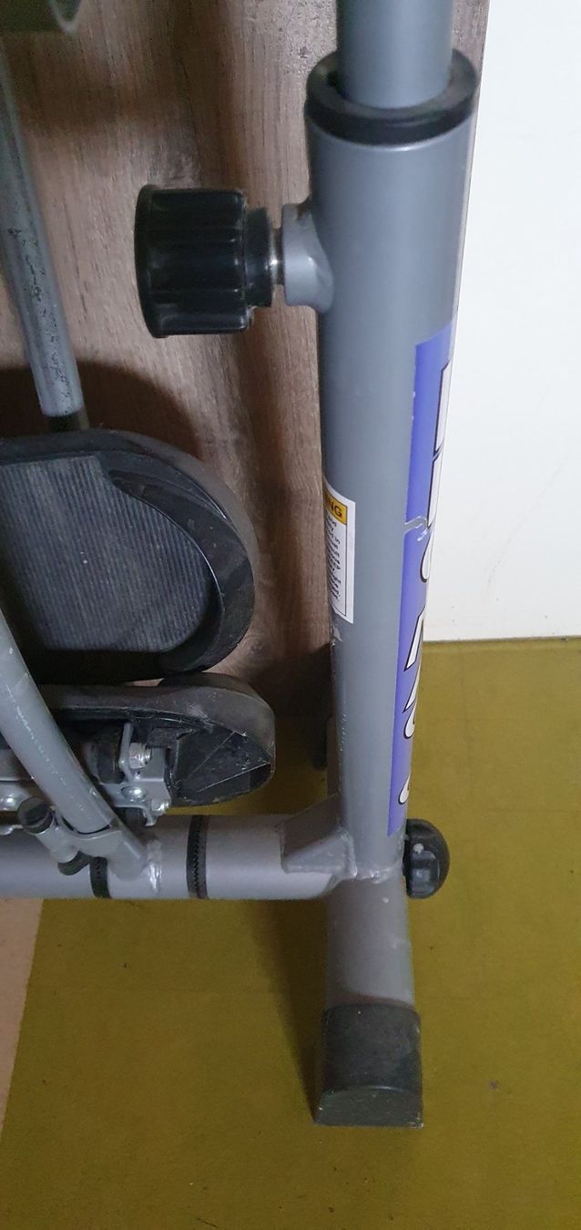 Hometrainer: Bein und Schenkel Trainer – Usato da Läufelfingen venduto da jac_vp95 3