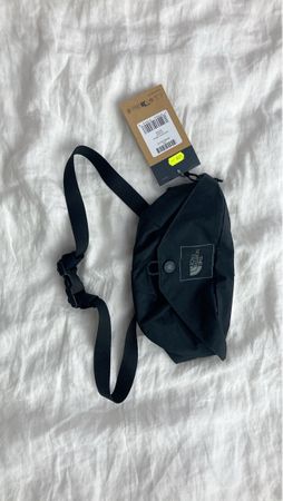 The North Face Borsa a tracolla nera - Nuova con etichetta!