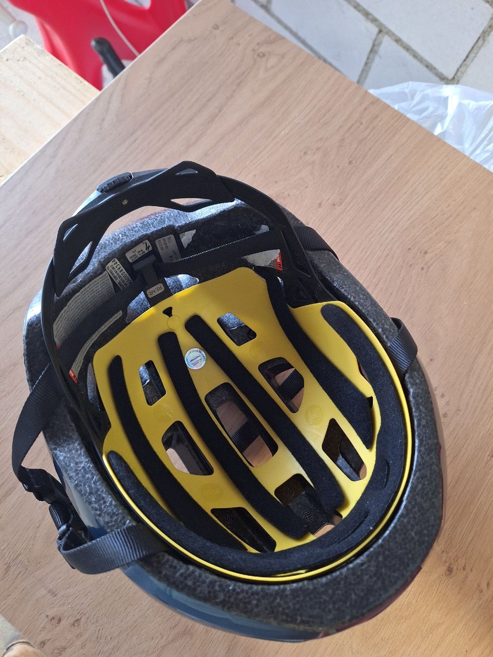 Specialized Casques: Fahhradhelm – Neuf (Voir description) à Filzbach par delijas