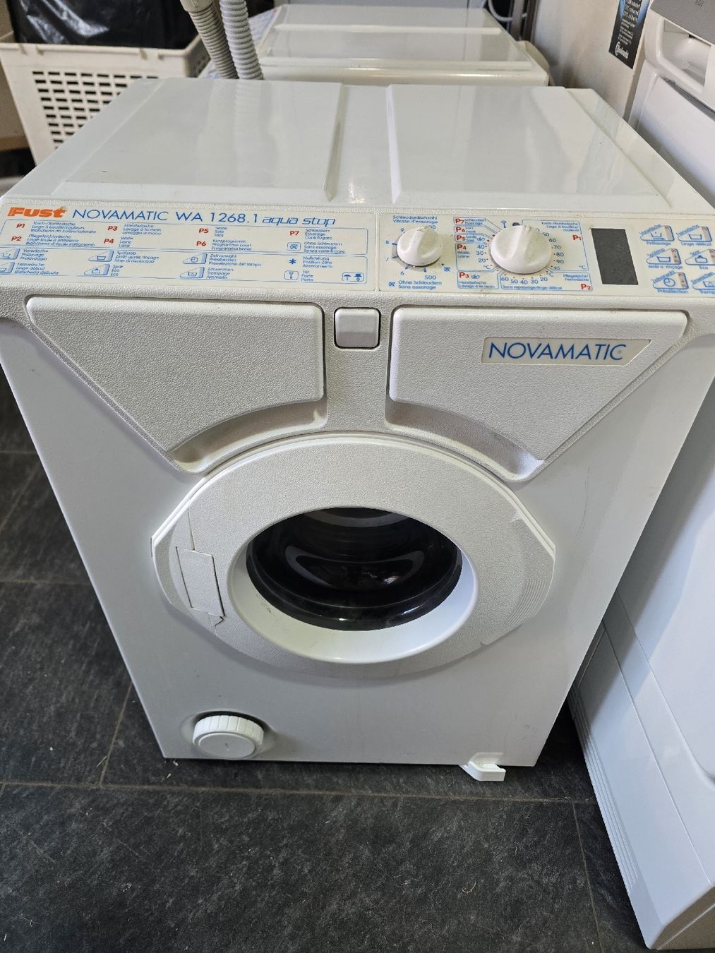 Novamatic Lavatrici: waschmaschine NOVAMATIC 3kg – Usato da Oberburg venduto da B-2