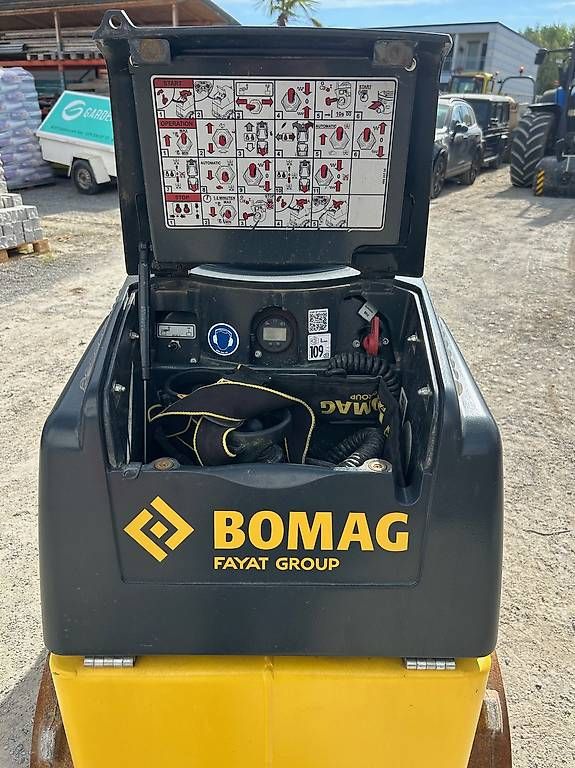 Bomag Tutte le macchine: Grabenwalze BOMAG BMP 8500 - Rammax - Walze – Usato da Grüningen venduto da Werk89.zuerich 8