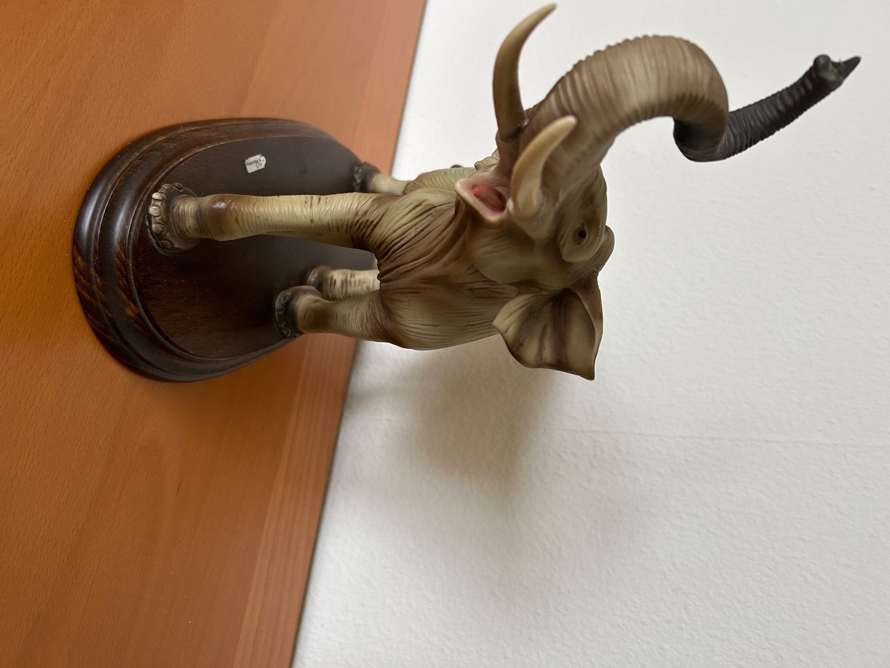 Sculture & Statue: G.ARMANI  SKULPTUR  ELEFANT gross – Usato da Olten venduto da Pablo7 2