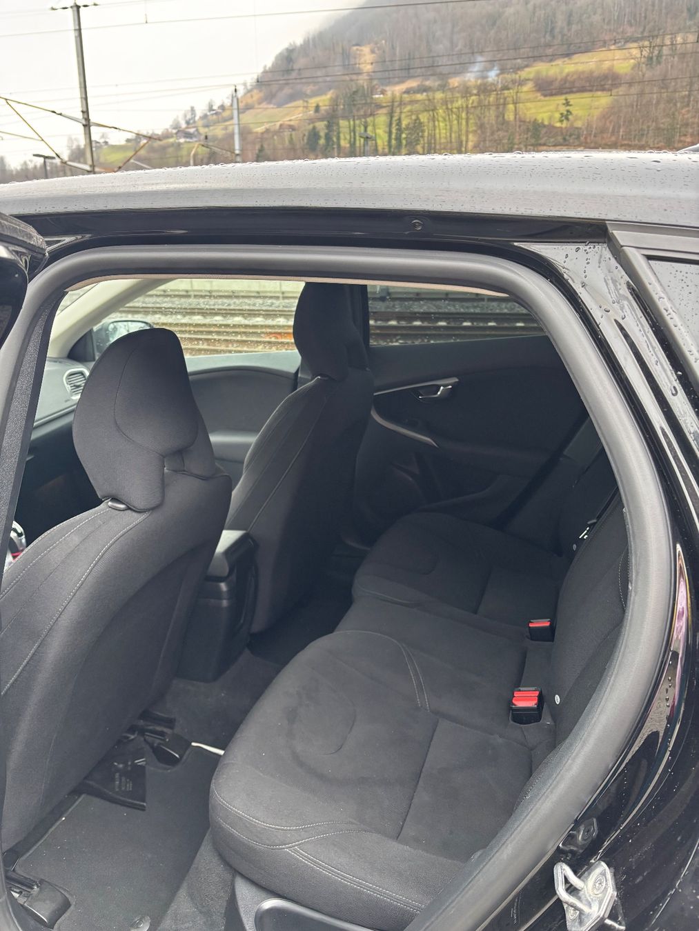 Volvo Automobili: Volvo V40 D2 – Usato da Seewen SZ venduto da jovi103 8