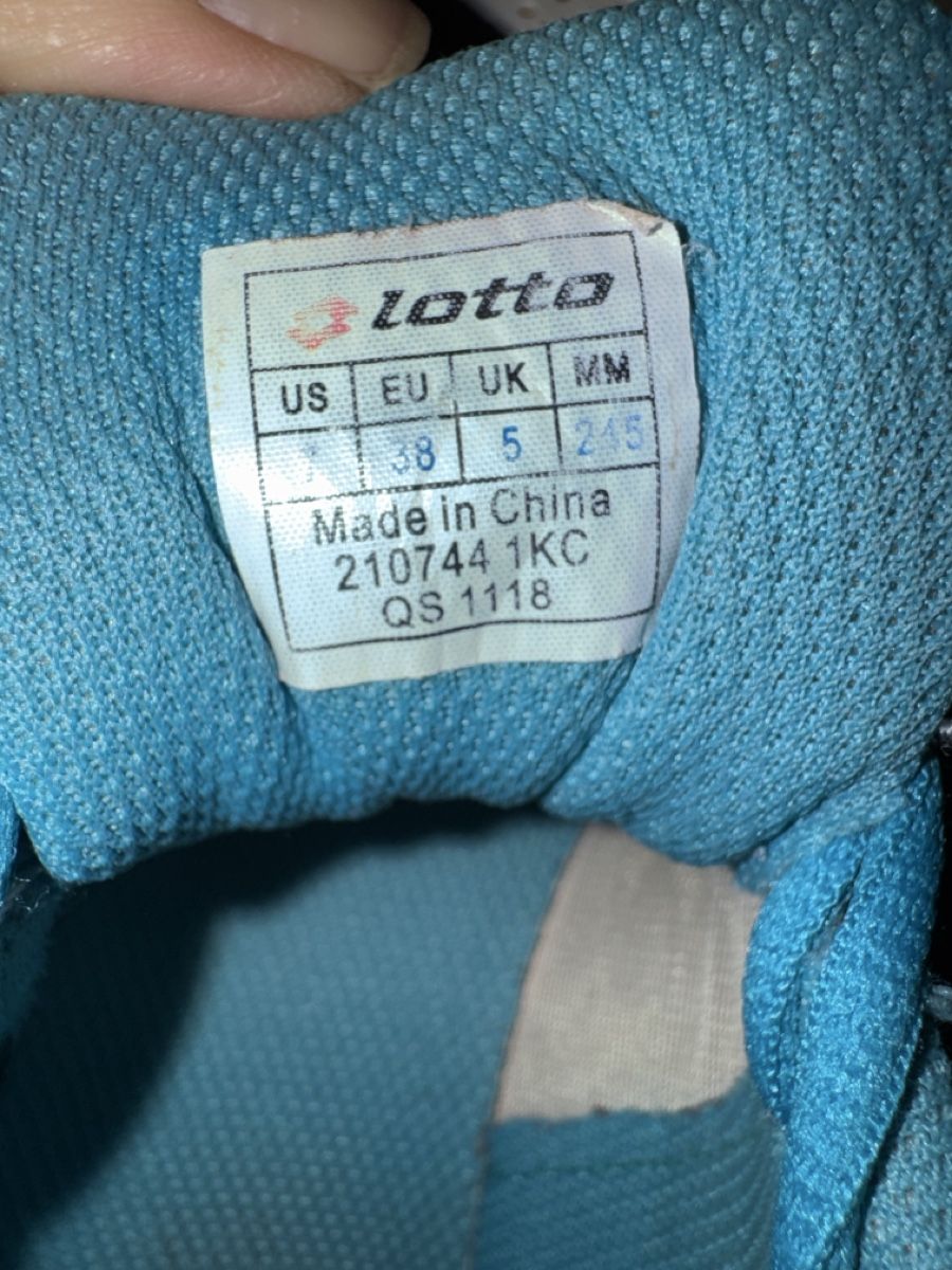Scarpe da donna: Lotto Tennisschuhe Gr. 38 – Usato da Zumikon venduto da 19monica75 6
