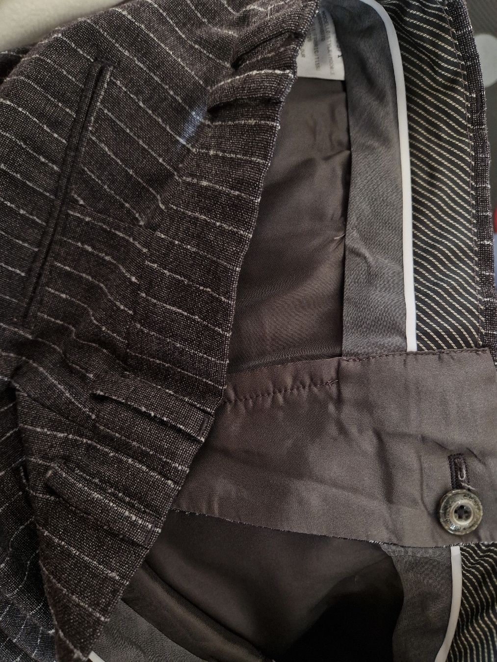 Pantaloni: pantaloni Eleventy firstclass originali – Usato da Arbedo venduto da Gyn 4